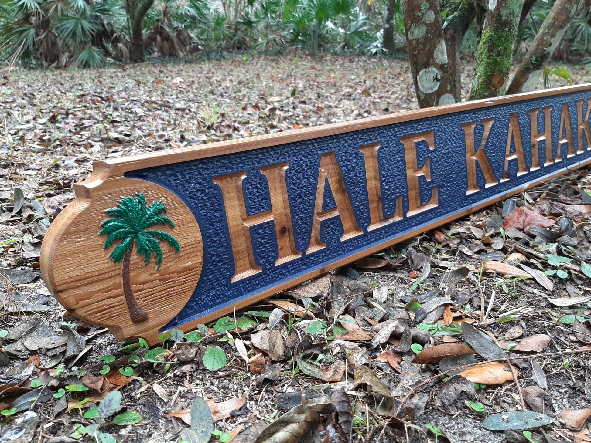 Hawaiian wall decor with palm trees, ohana family name sign. made in the USA 